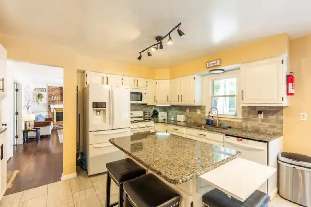 Lrge 5 Bedroom 9 Beds Near Dc-Pool, Hot Tub, Gym, Game Rm, Fire Pit Bowie Luaran gambar